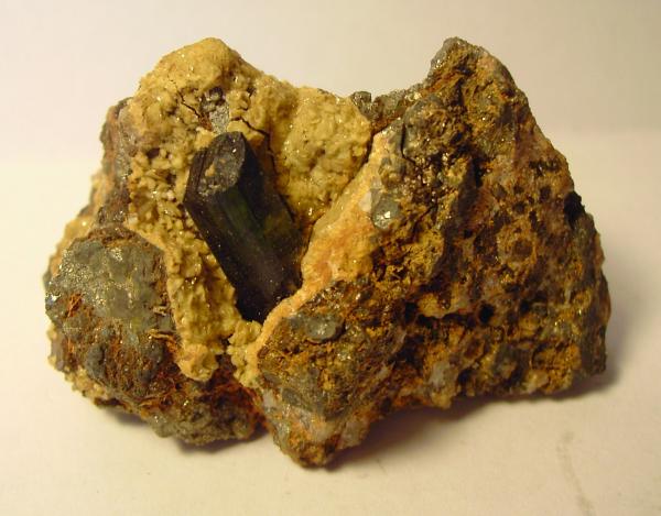 Vivianita sobre Pirrotina
4x3x3 cm.
(Autor: Joaquin Montoro)