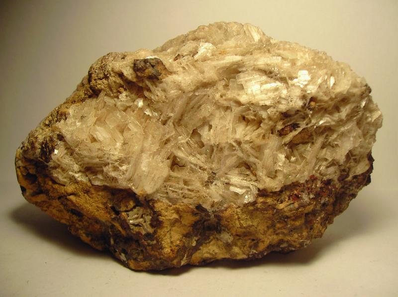 Cerusita
11x7x5 cm.
(Autor: Joaquin Montoro)