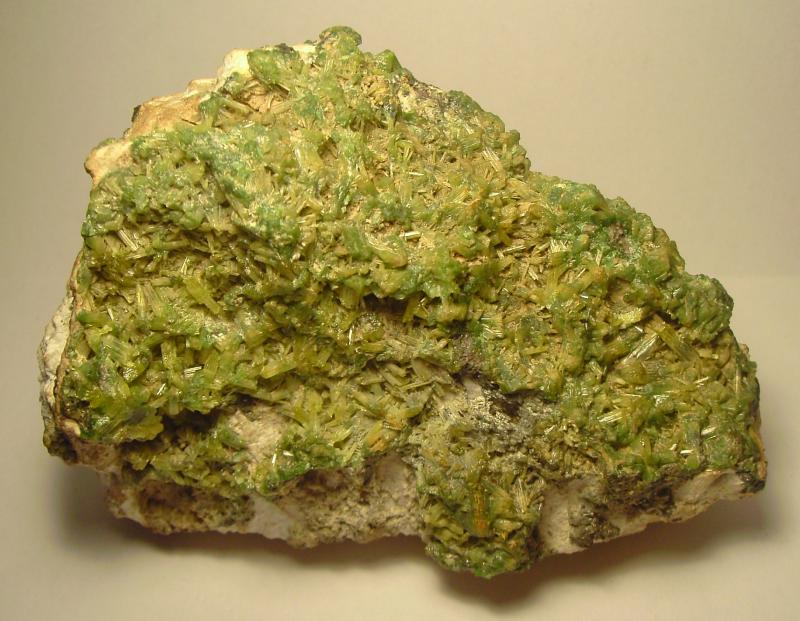 Piromorfita
10x6x5 cm.
(Autor: Joaquin Montoro)