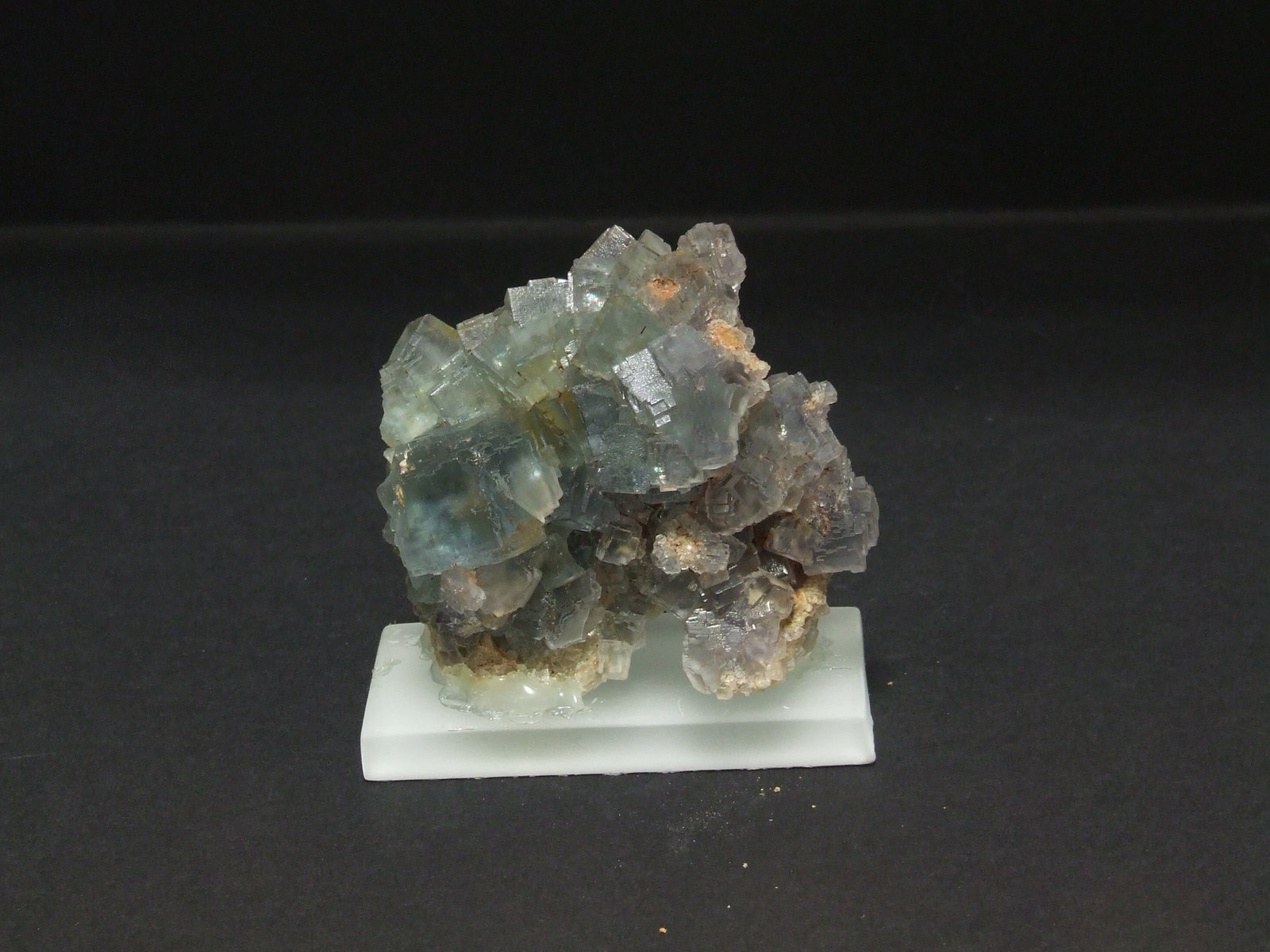 Fluorita
70x68x54mm. Cristal mayor: 24x20mm
(Autor: joaquin gar)