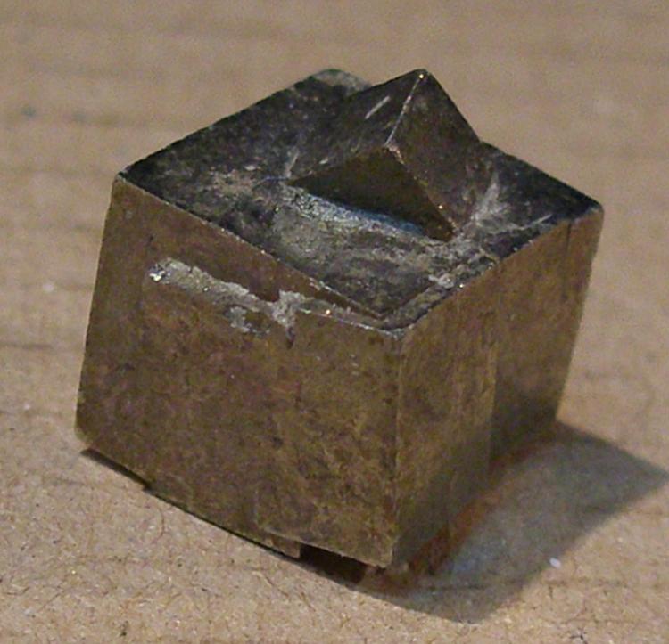 Pirita
10 x 10 mm
(Autor: juan martin)