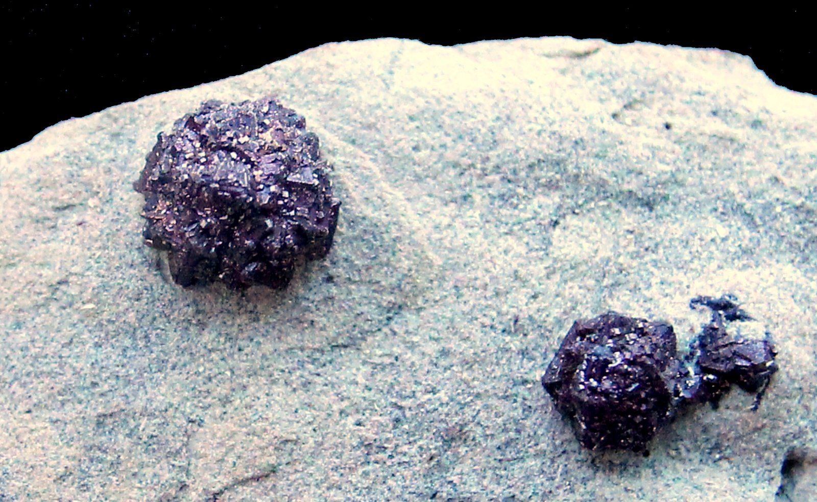 Pirita
100 x 52 x 20 mm.
(Autor: José Luis Zamora)