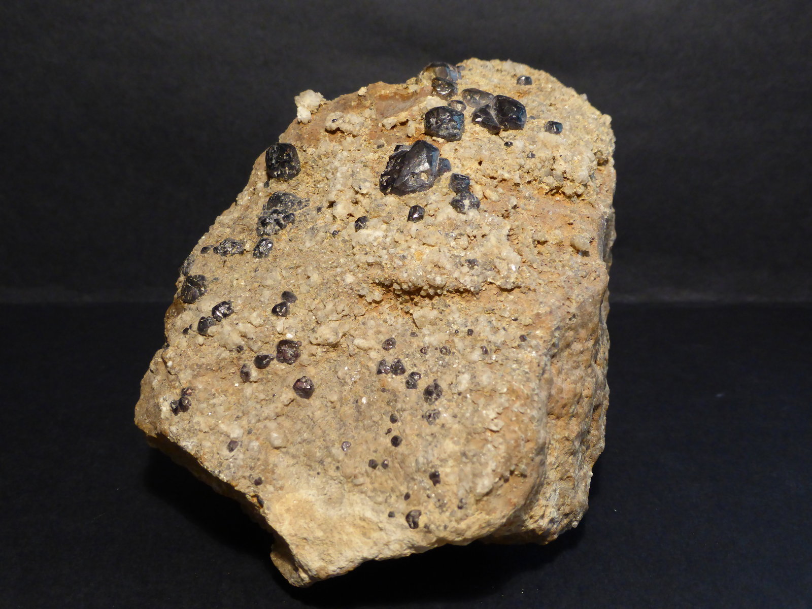 Pirita
10x8 cm
(Autor: Ander Ispizua Juan)