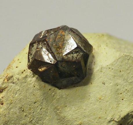 Pirita
5 x 3 x 2 cm
(Autor: Antonio Alcaide)