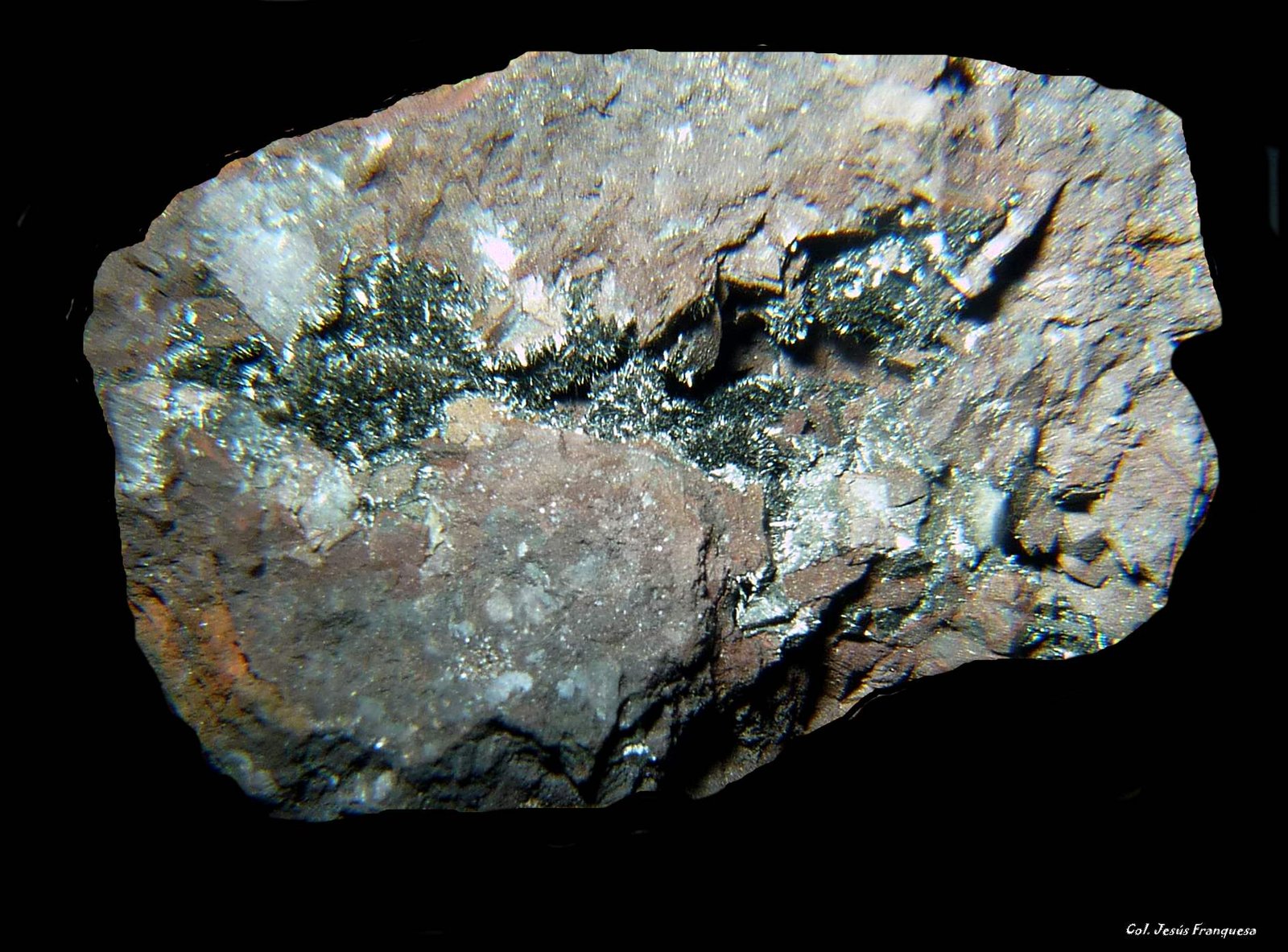 Pirolusita.
34x28 mm.
(Autor: Jesus Franquesa Baucells)