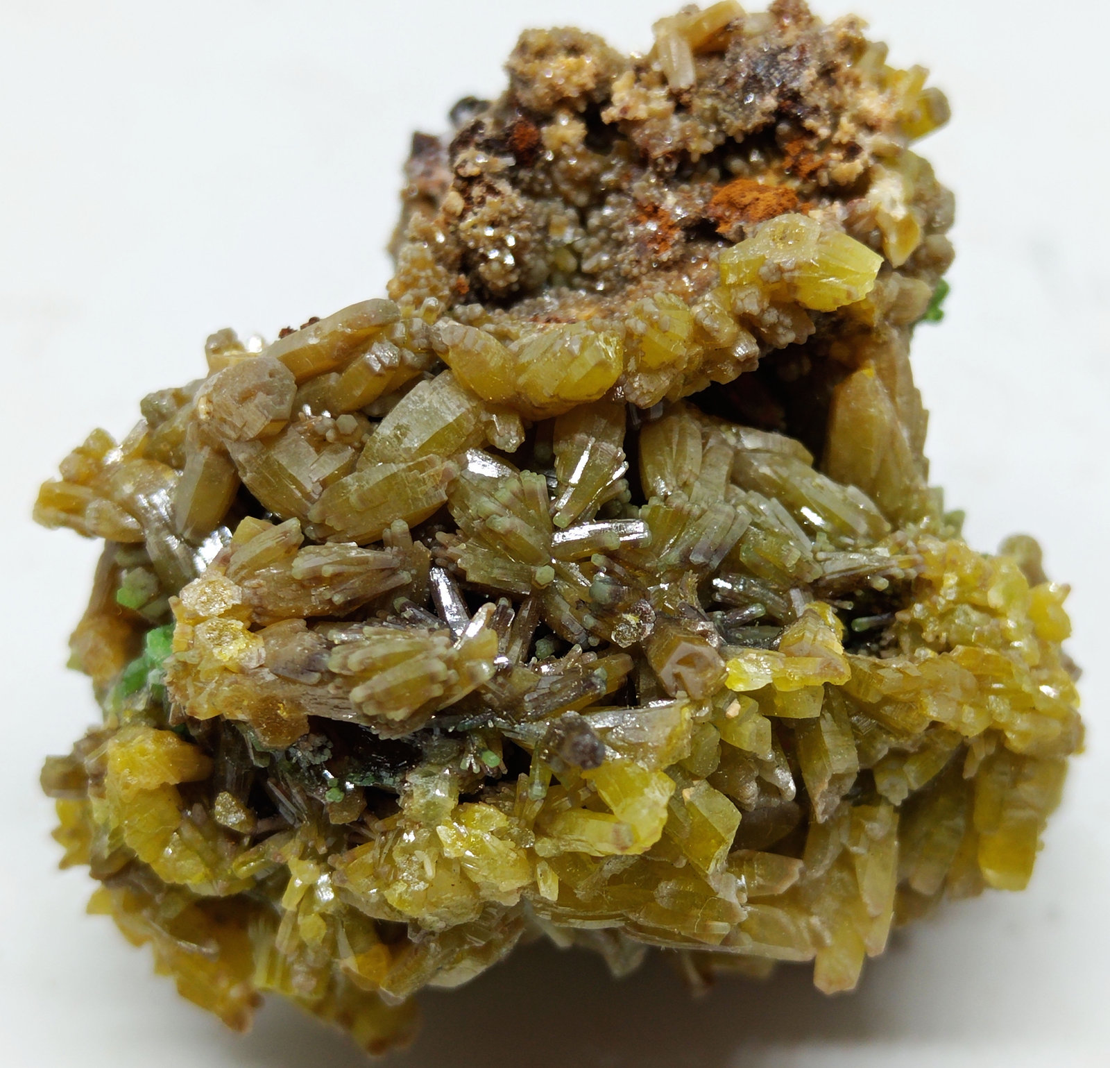 Piromorfita
5x4.5x4 mm
(Autor: Luis Edmundo Sánchez Roja)