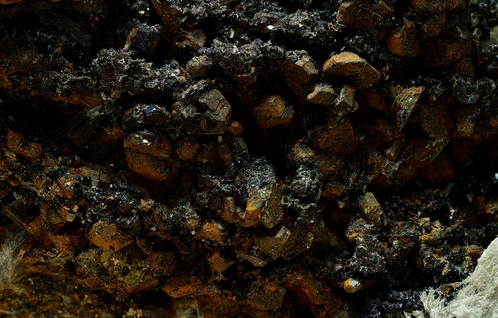 Pirrotita
Campo de visión de 4 x 3 cm.
(Autor: Antonio Carmona)
