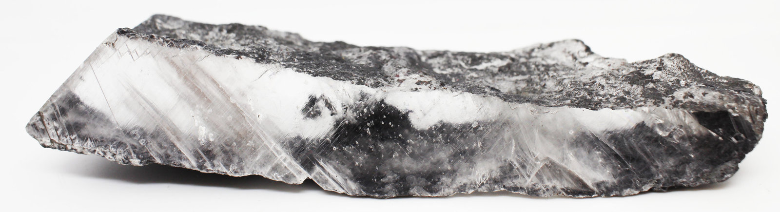 Proustita incluida en Yeso (variedad selenita)
11X2.5X2 cm
(Autor: Luis Edmundo Sánchez Roja)