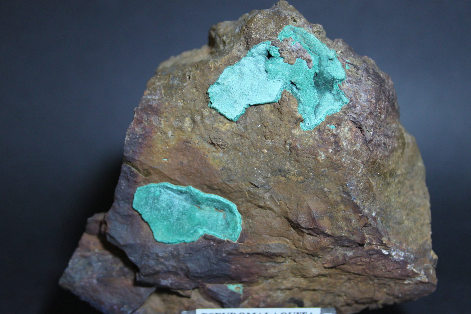 Pseudomalaquita
100 x 85 mm
(Autor: Joaquin Blanco Cortina)