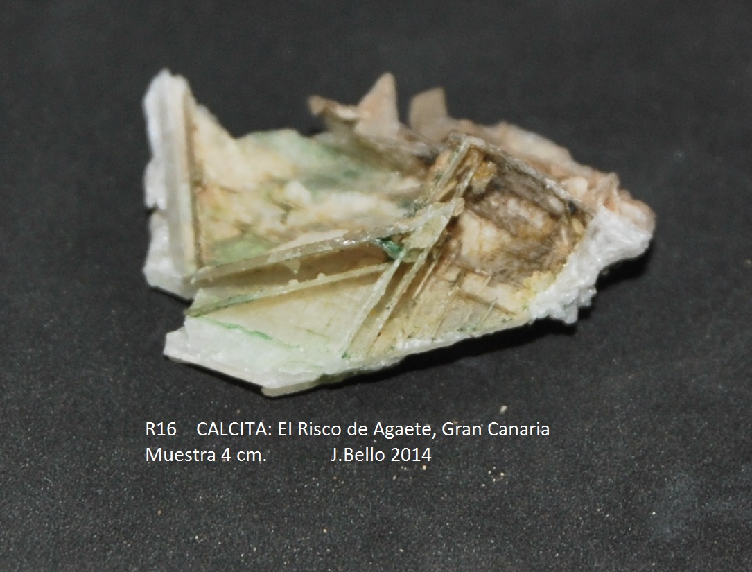 Calcita
4 cm
(Autor: Jose Bello)