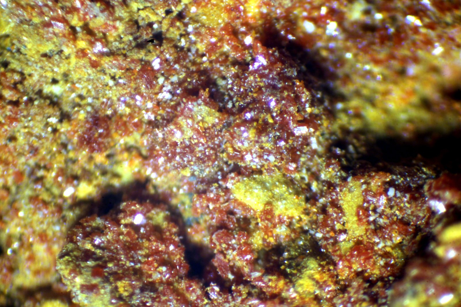 Rejalgar
< 1 mm
(Autor: José Luis Zamora)