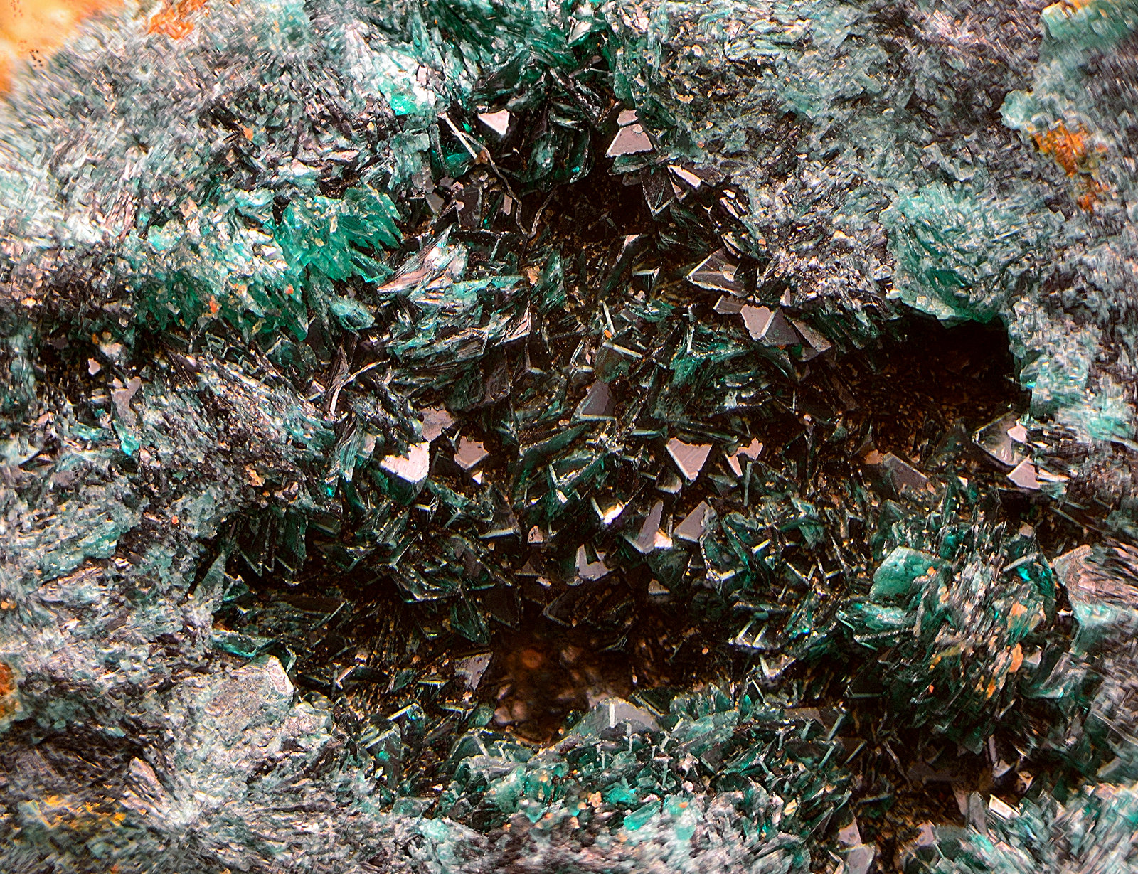 Pseudomalaquita
Campo de visión de 2 mm
(Autor: Antonio Carmona)