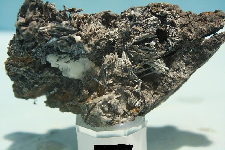 Stibnita (Estibina)
9 x 7,5 cm.
(Autor: minero1968)
