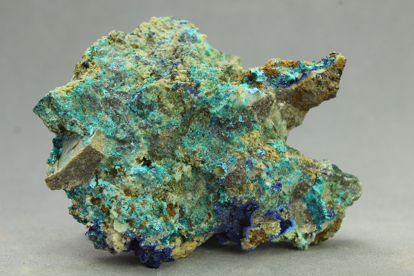 Richelsdorfita
45x32x23 mm
(Autor: Juan Espino)