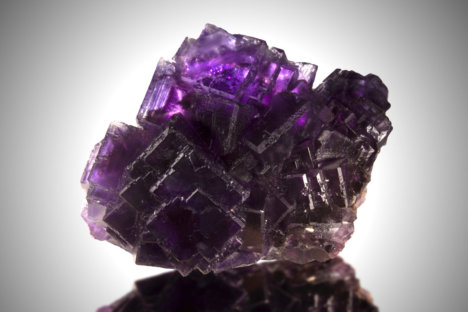 Fluorita
20 x 15cm, arista 5cm
(Autor: Raul Vancouver)