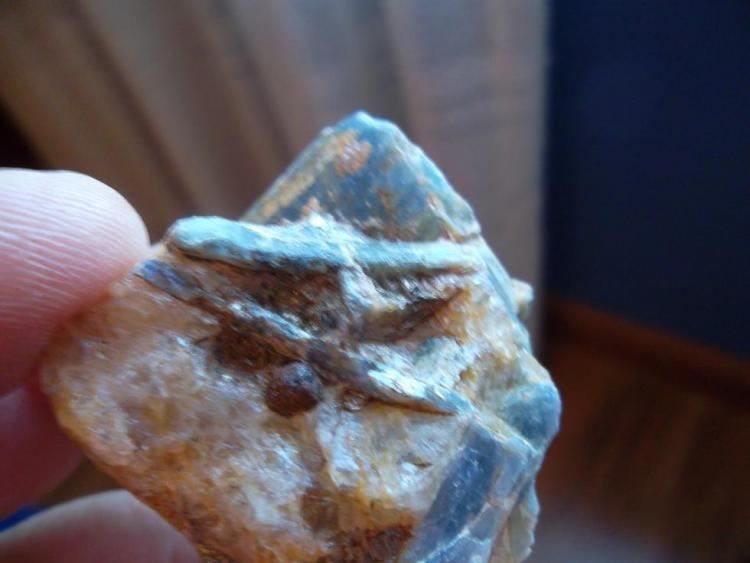 Distena en Cuarzo, Granate
3 x 3 cm.
(Autor: javier ruiz martin)