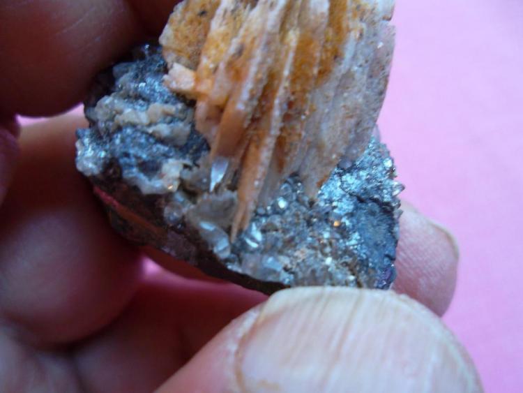 Galena, Barita, Cerusita
2 x 2 cm.
(Autor: javier ruiz martin)