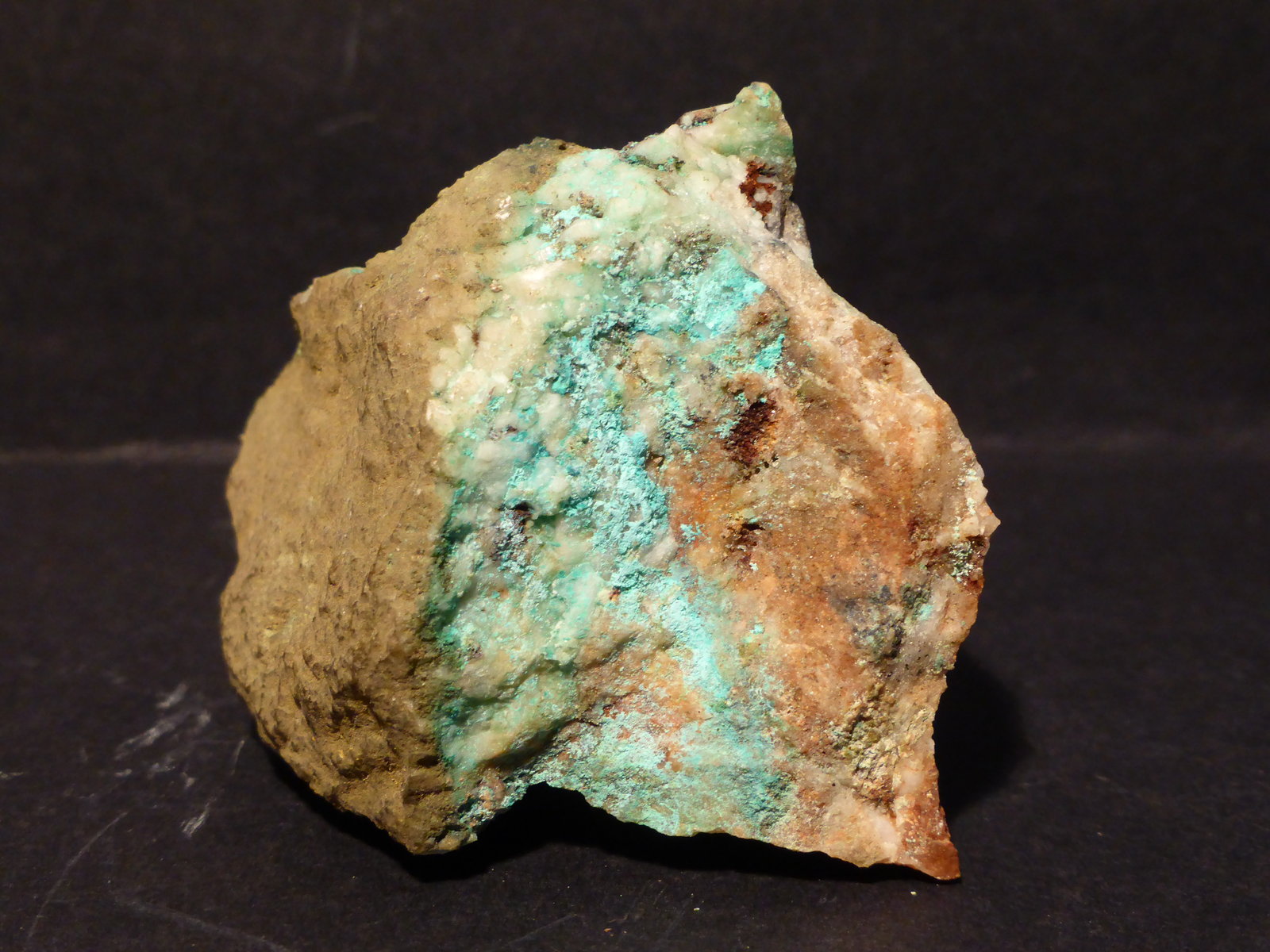 Sampleita
4,5x4,3x3,2 cm
(Autor: Ander Ispizua Juan)