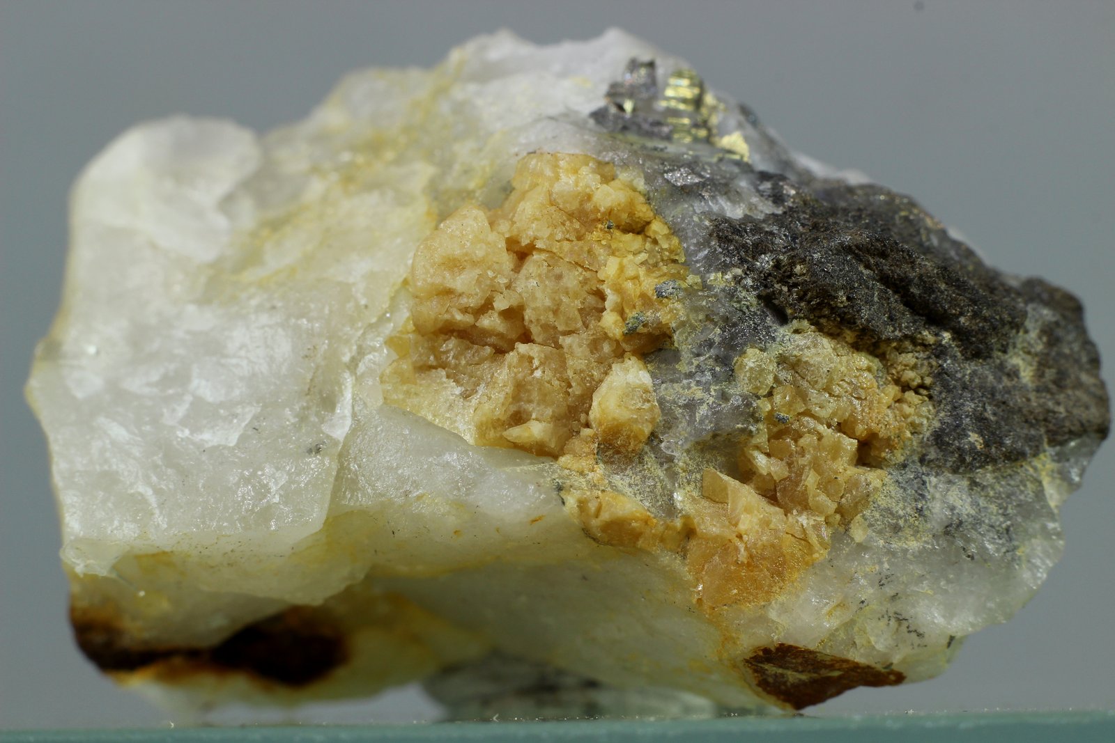 Scheelita
37x22 mm
(Autor: Juan Espino)