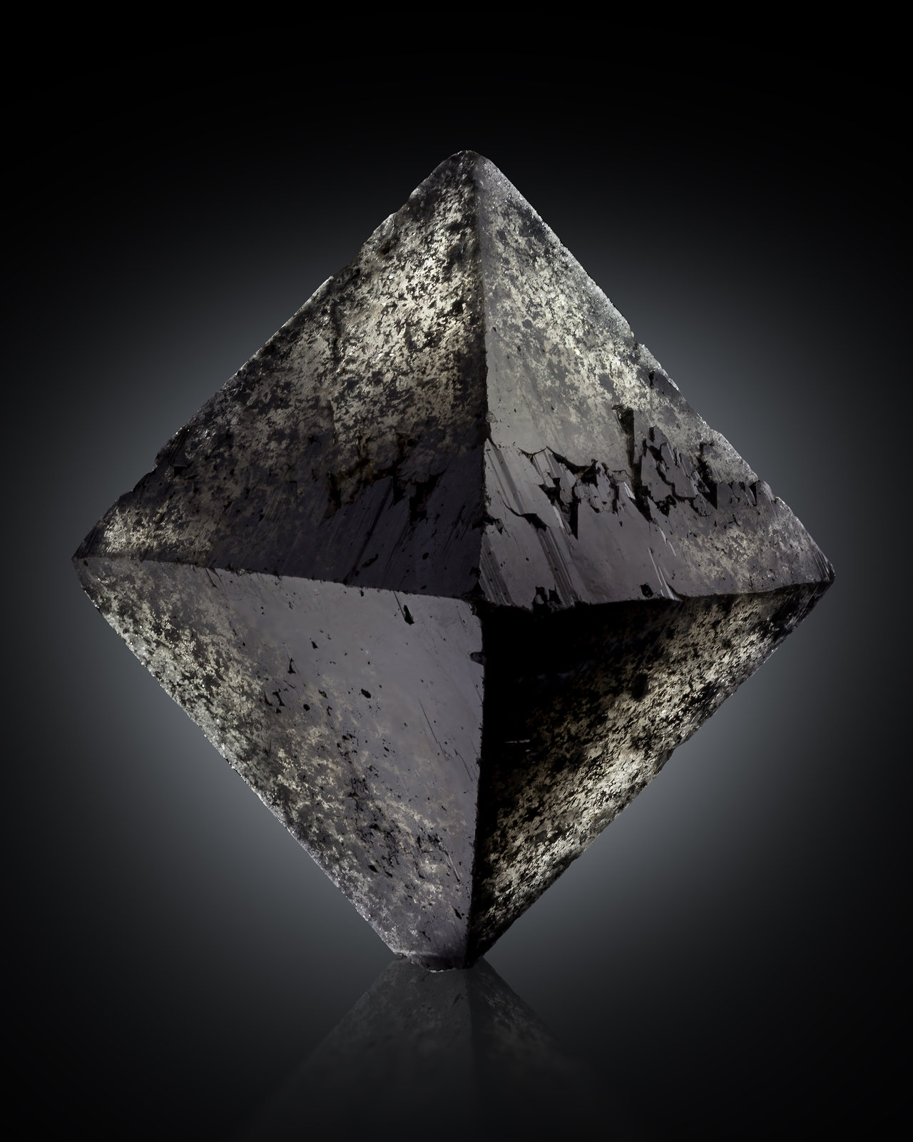 Scheelita
4 x 4 x 3 cm
(Autor: Museo MIM)