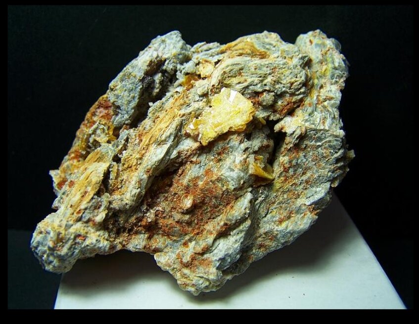 Wulfenita.
Laura Claim, Los Lastonares, Albuñuelas, Comarca Valle de Lecrín, Granada, Andalusia, Spain
7'5 x 4'5 cm
(Autor: AntonioJesus)