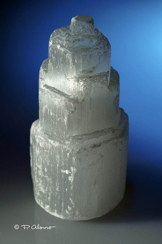 Yeso
3 cm largo x 6 cm alto x 3,5 cm ancho
(Autor: Pere Alonso)