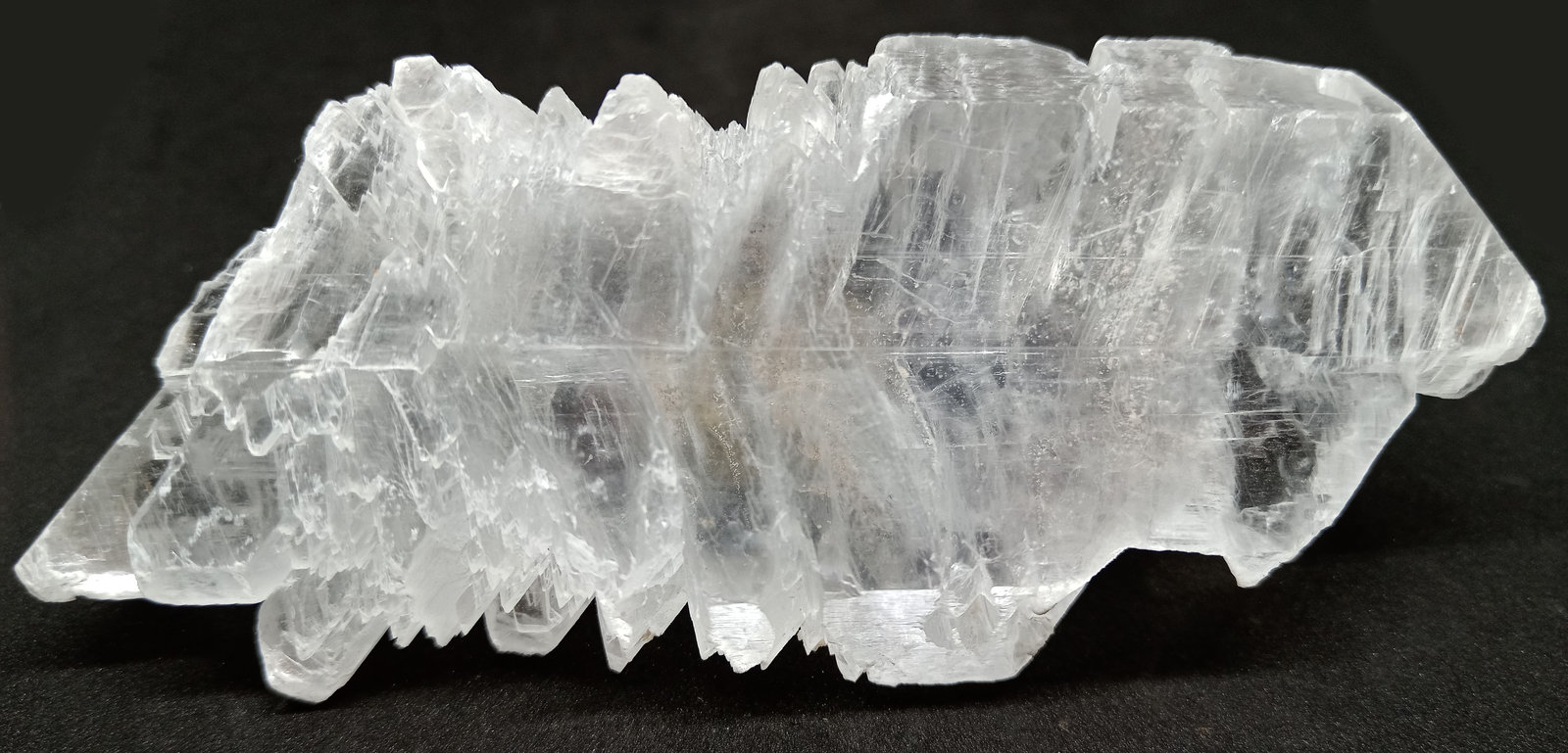 Yeso (variedad selenita)
120x55x30 mm
(Autor: Luis Edmundo Sánchez Roja)