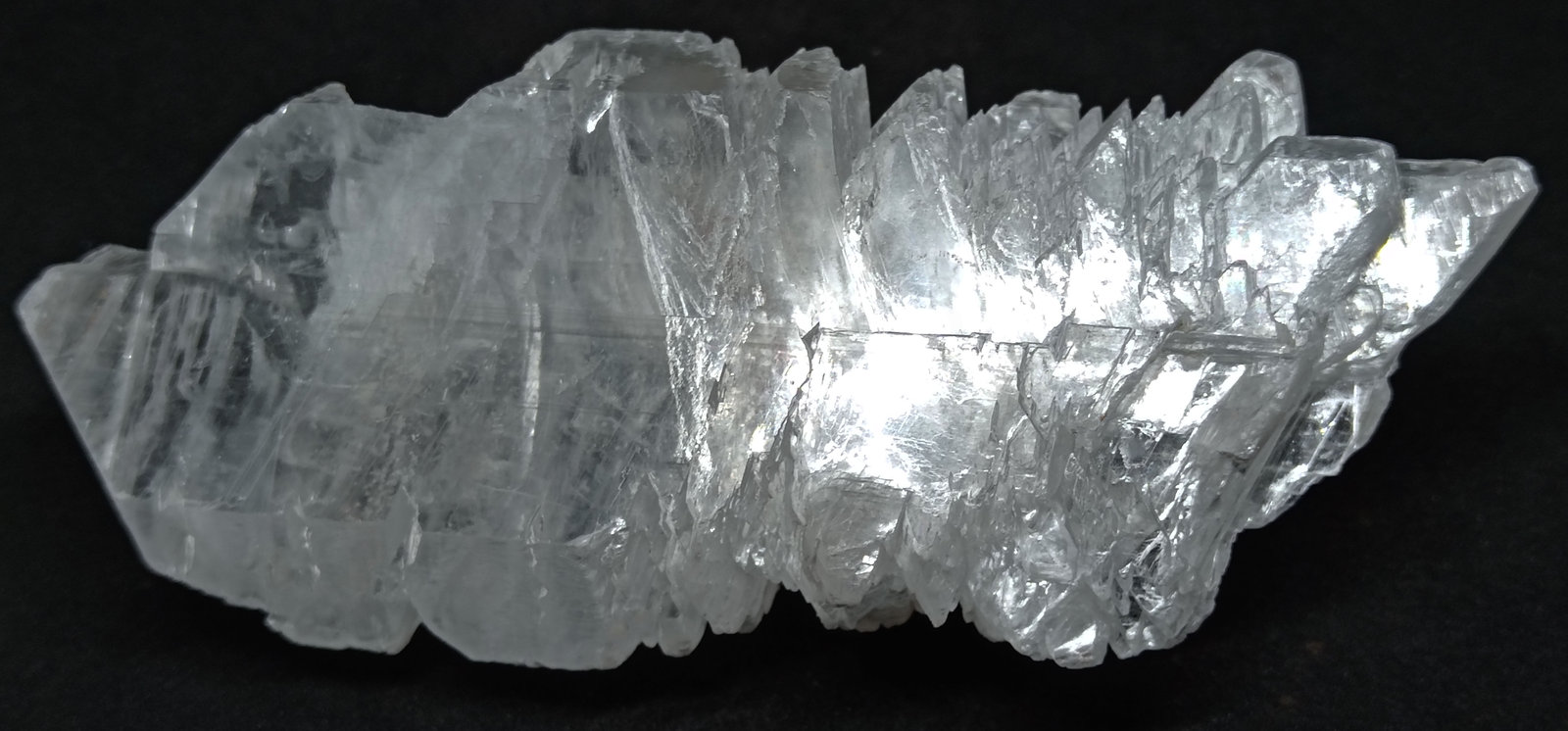 Yeso (variedad selenita)
120x55x30 mm
(Autor: Luis Edmundo Sánchez Roja)