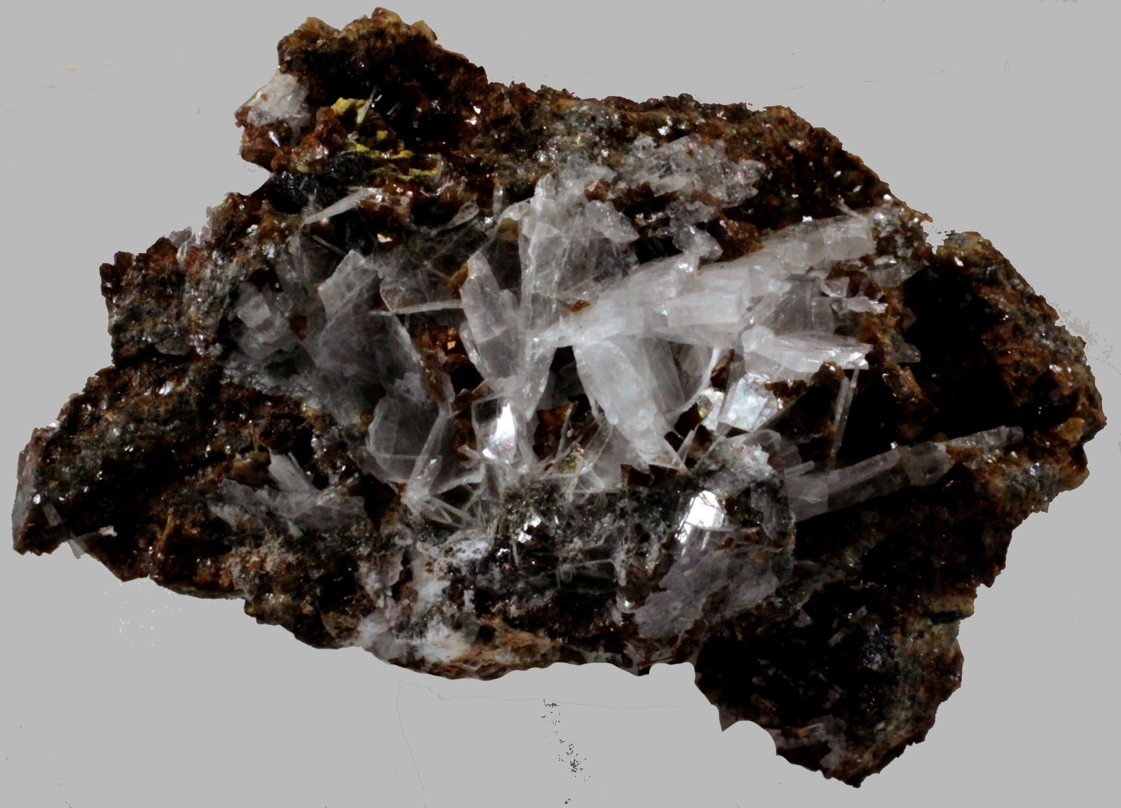 Semseyita
47 x 26 x 15 mm
(Autor: José Luis Zamora)