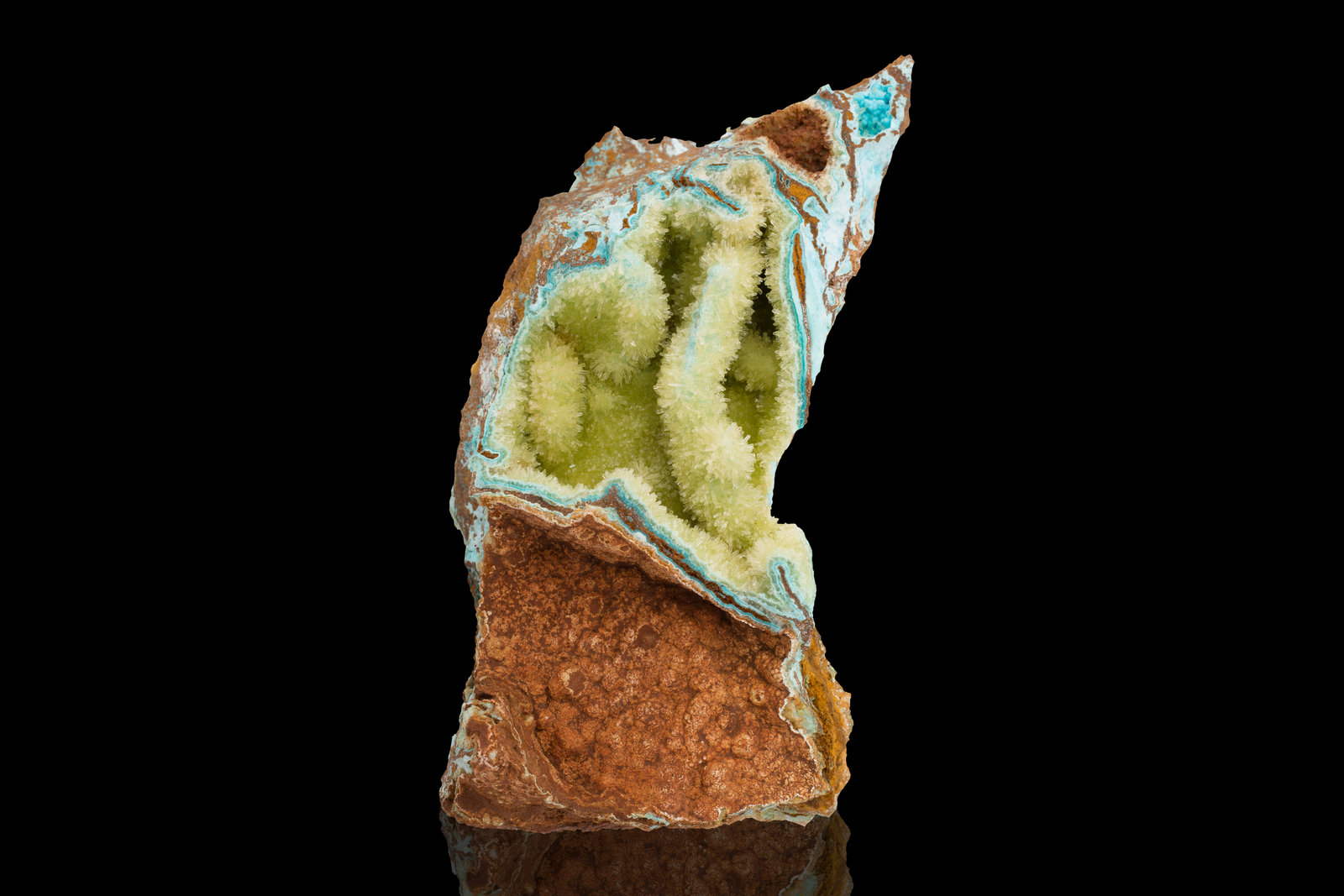 Senegalita con Turquesa
15.5 x 8 x 6.5 cm / Cristal principal: 0.4 cm
(Autor: Museo MIM)