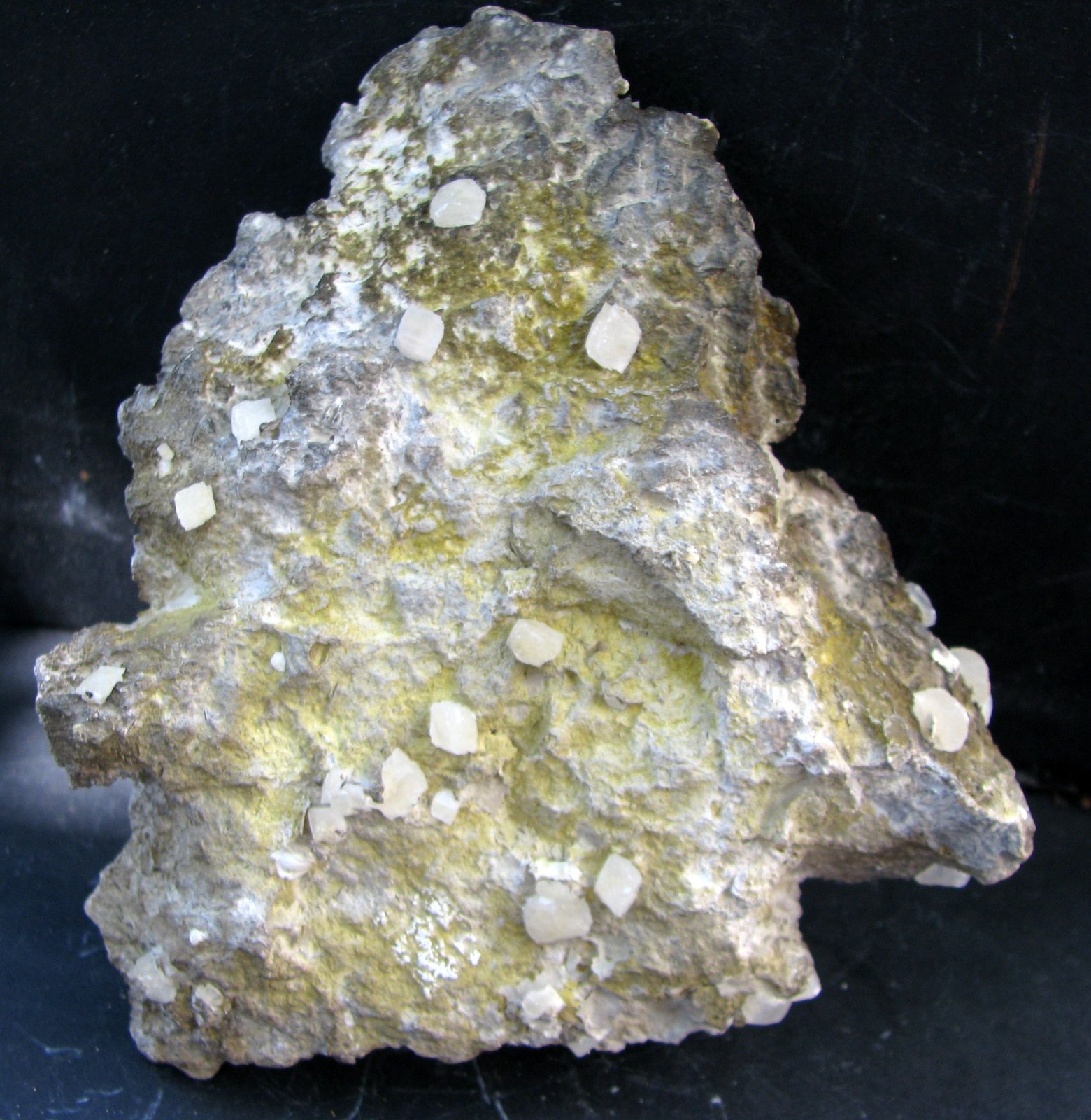 Sepiolita
114 x 107 x 28 mm.
(Autor: José Luis Zamora)
