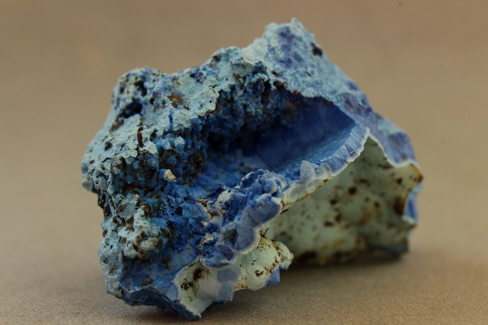 Shattuckita
33x19x18 mm
(Autor: Juan Espino)