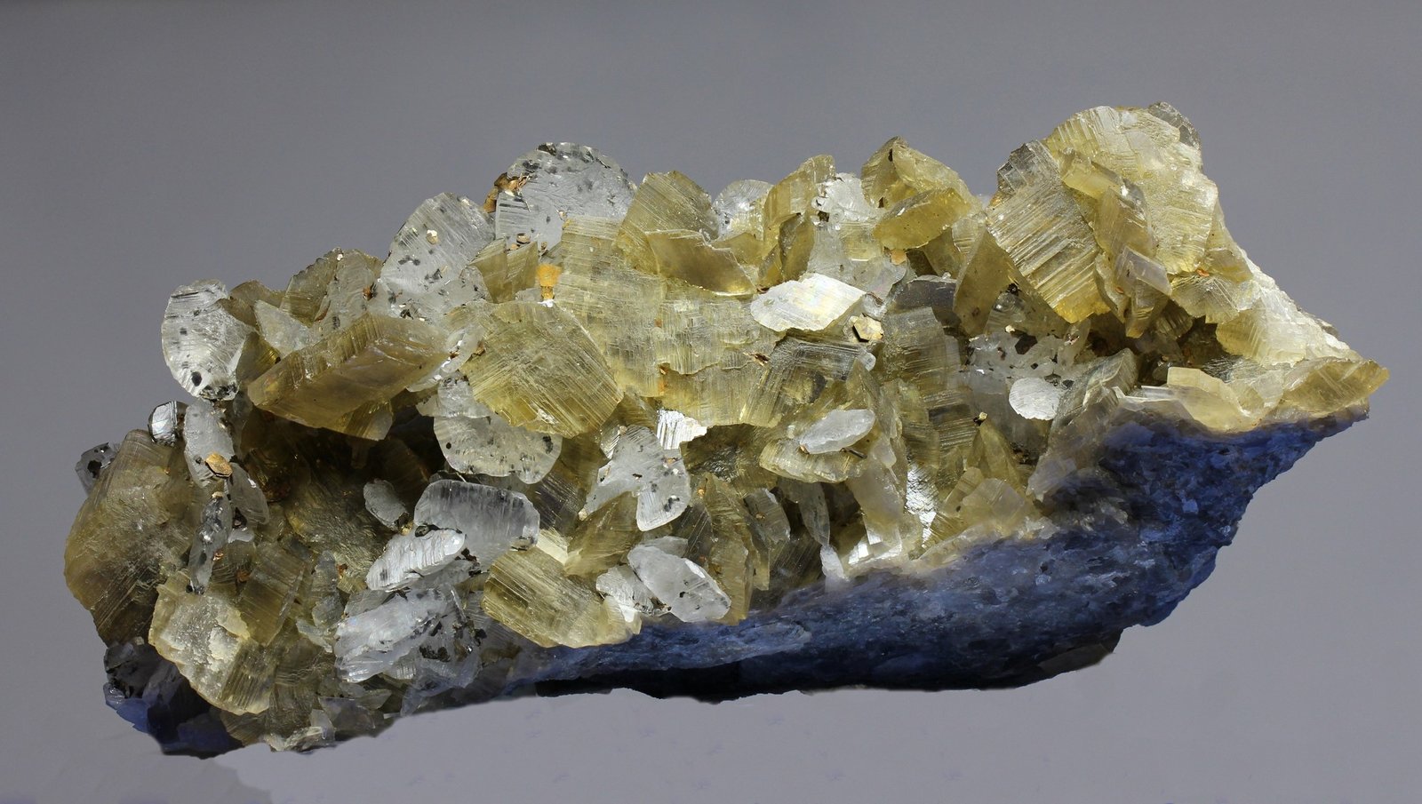 Siderita con Calcita y Pirrotita
100x50 mm
(Autor: Ramon A  Lopez Garcia)