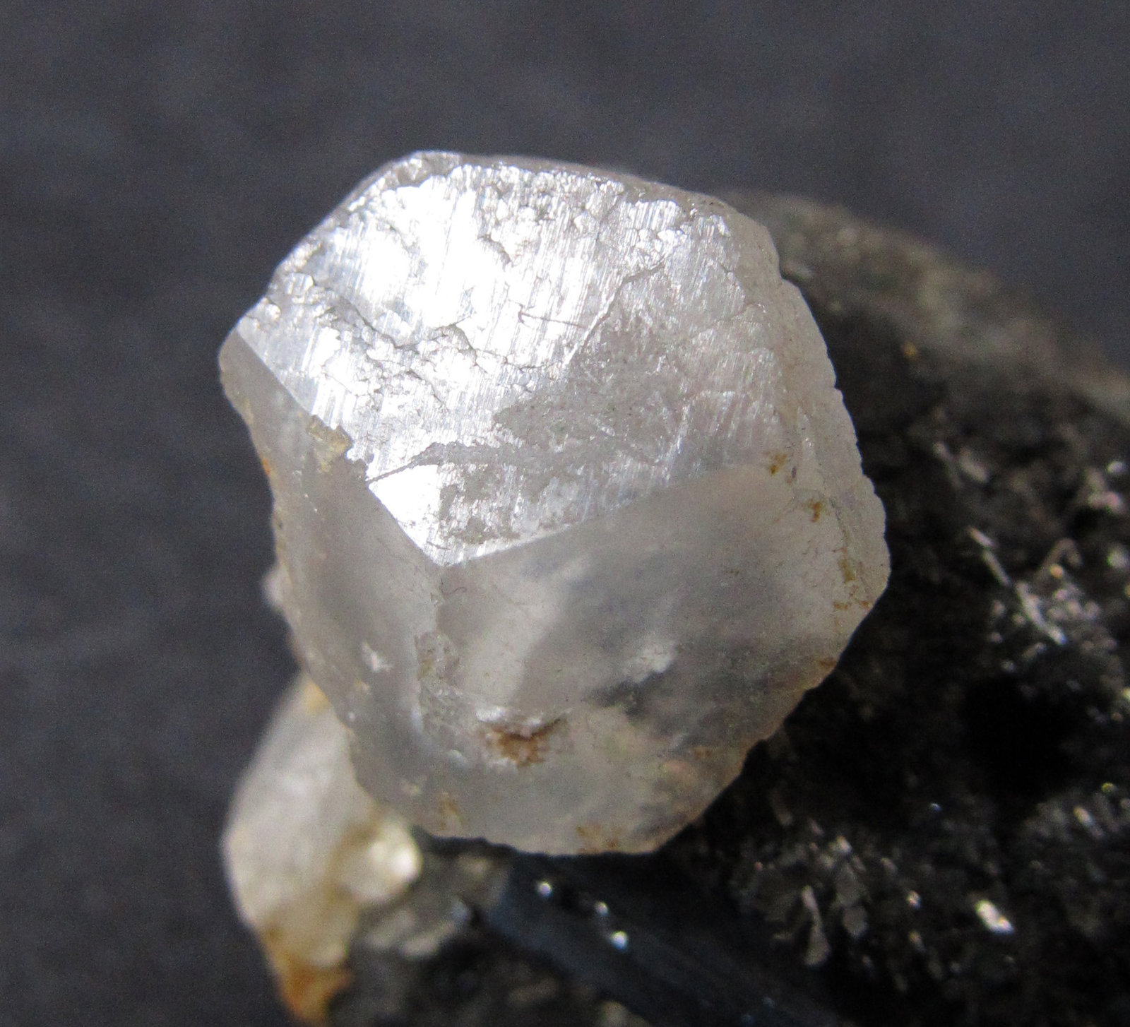 Calcita
Cristal de 13 x 13 mm.
(Autor: prcantos)