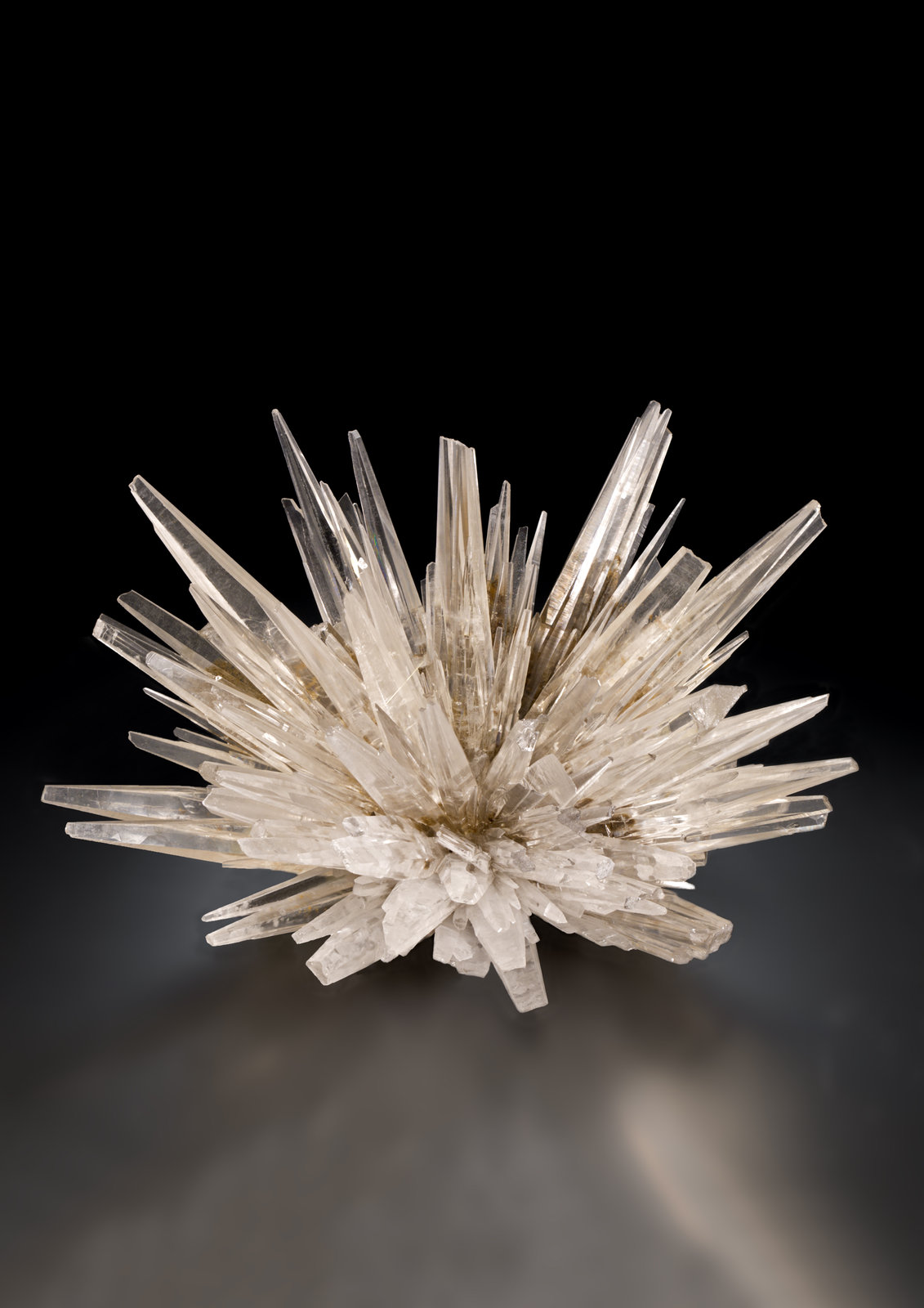 Smithsonita
9.5 x 7 x 6 cm / cristal principal: 5 cm
(Autor: Museo MIM)