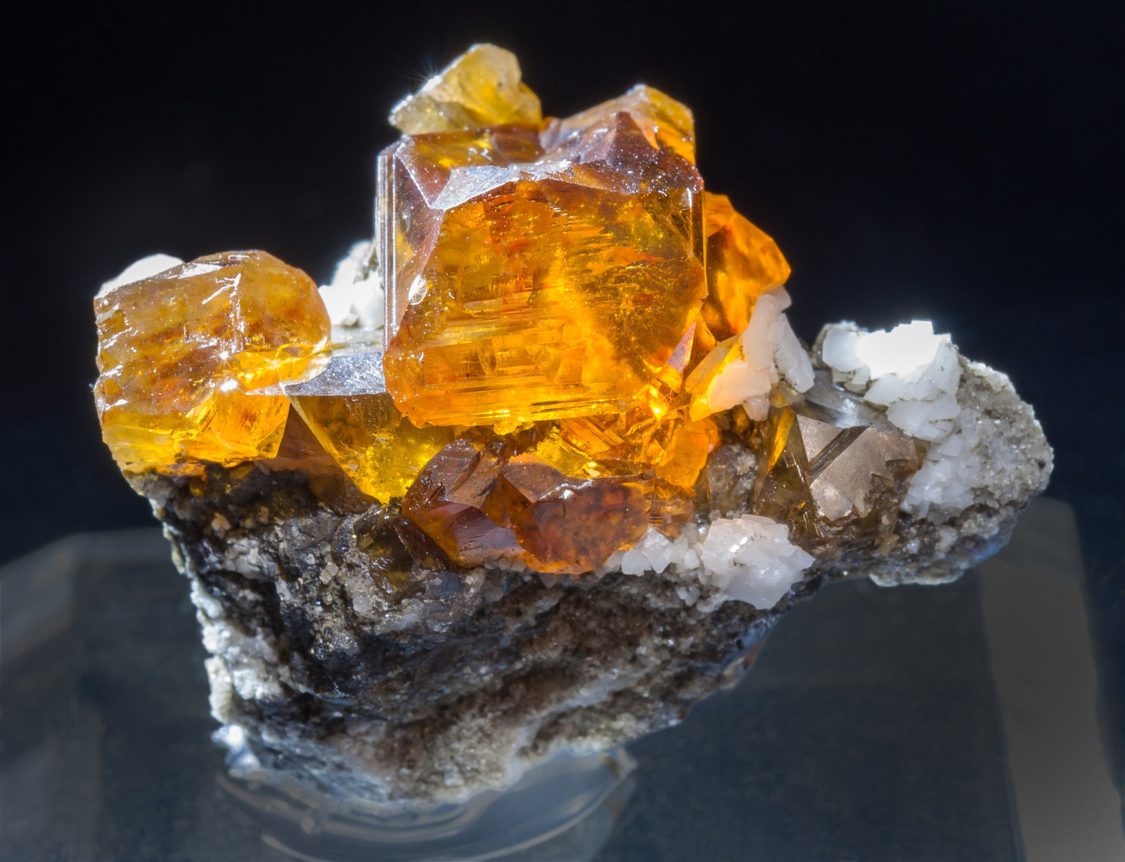 Esfalerita con Dolomita
3.5 × 3.3 × 1.8 cm
(Autor: Jordi Fabre)