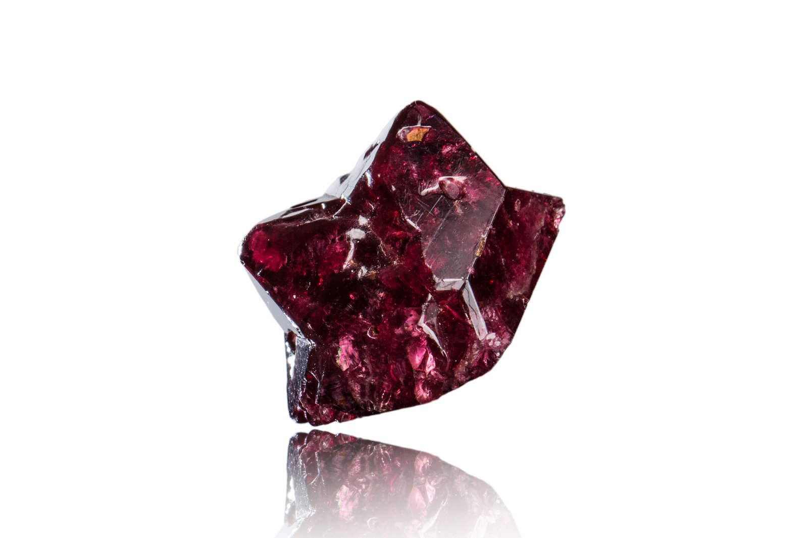 Espinela
2.5 x 2 x 2 cm
(Autor: Museo MIM)
