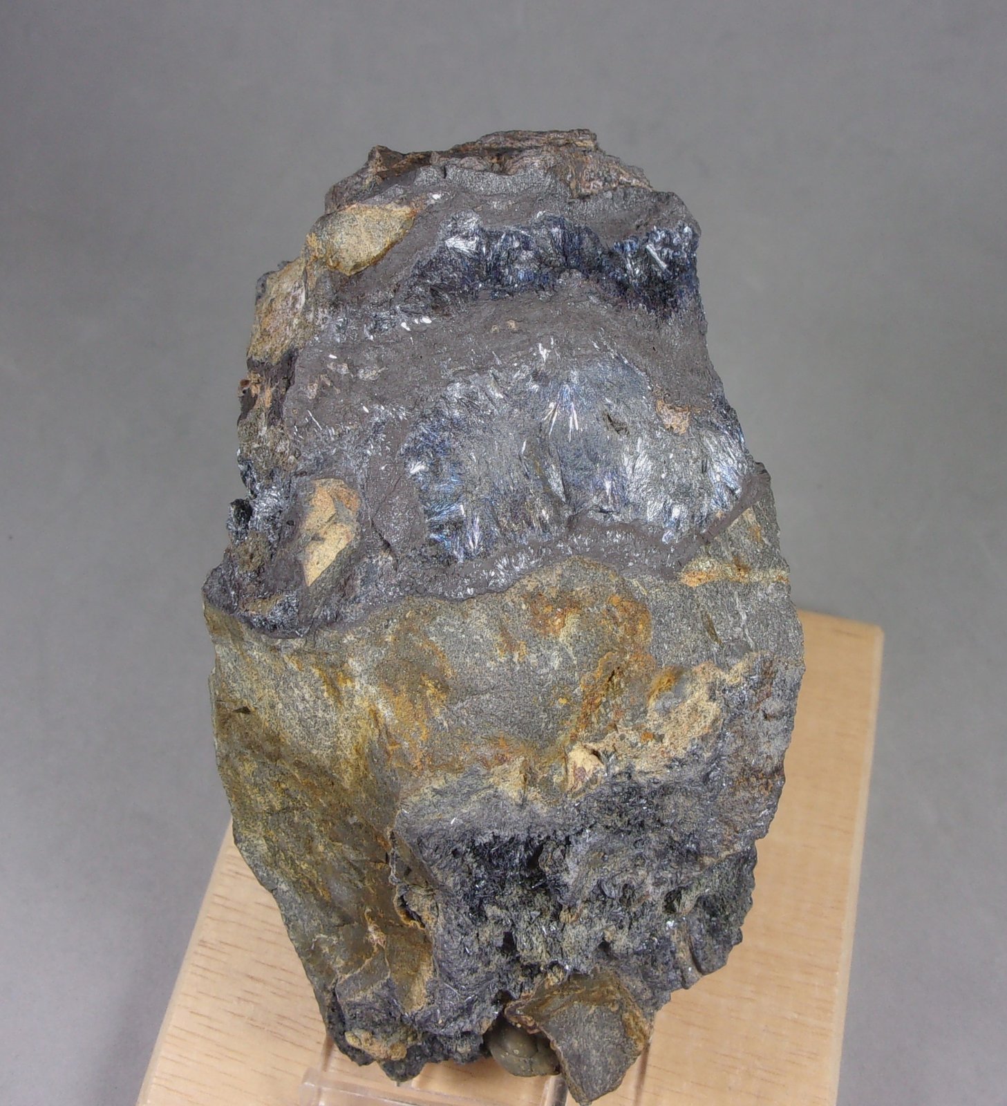 Suredaita y Coiraita
10,8 x 6,2 x 4,8 cm.
(Autor: J. G. Alcolea)