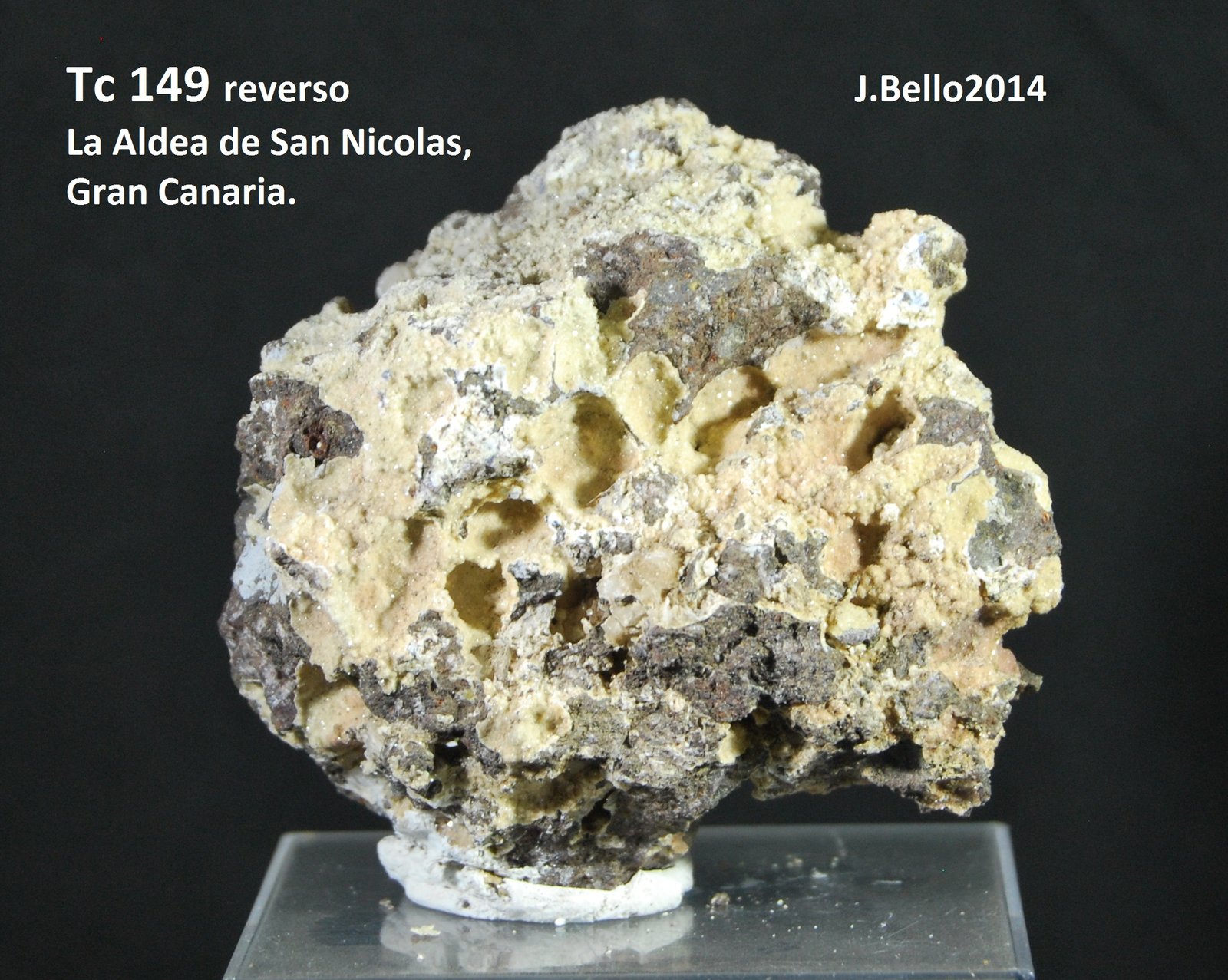 Clinoptilolita
5 x 5 cm.
(Autor: Jose Bello)