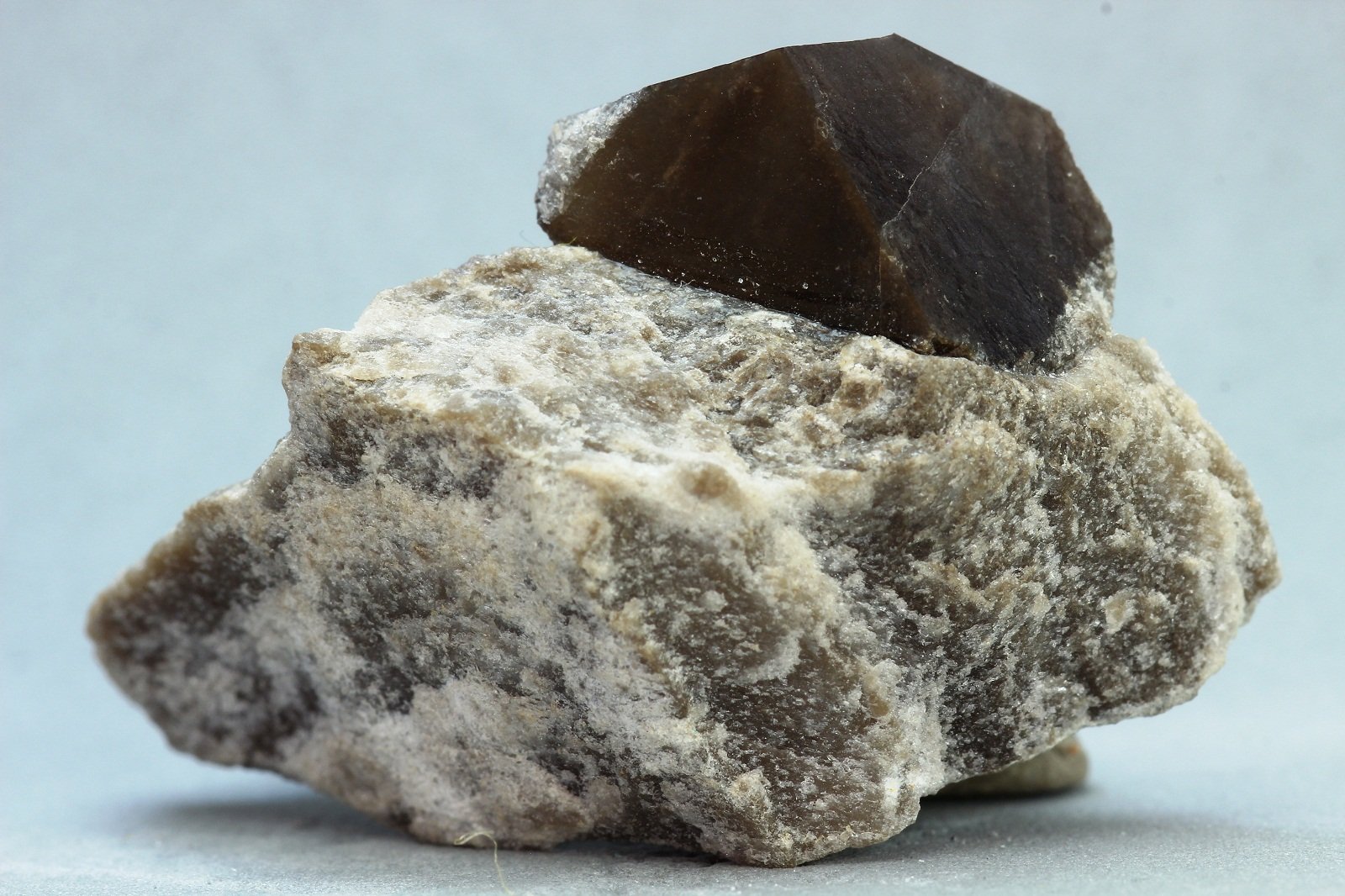 Dolomita (variedad teruelita)
33x23 mm
(Autor: Juan Espino)
