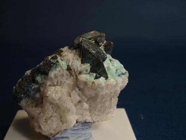 Tetraedrita
5 x 6 cm.
(Autor: Echevarria)