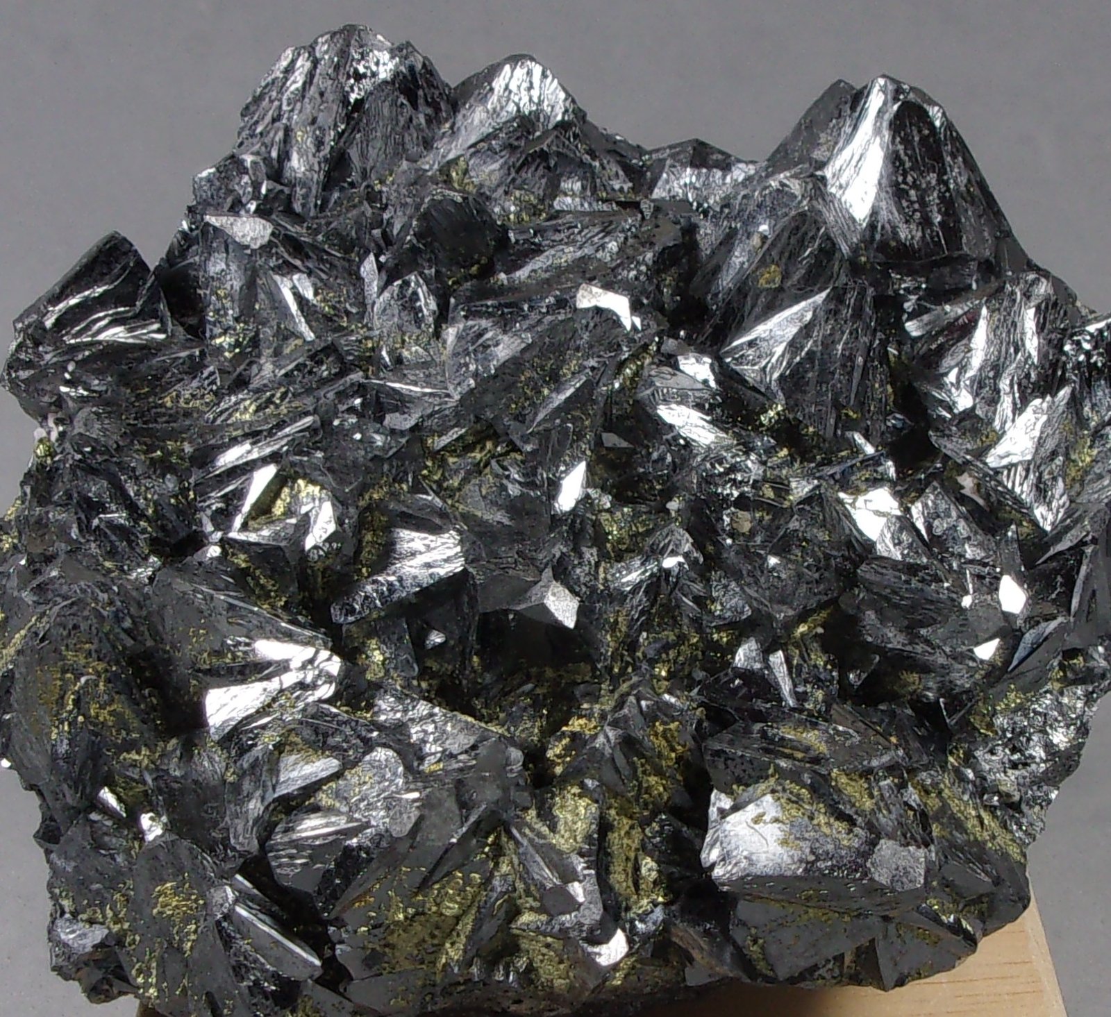 Tetraedrita
8,4 x 6,6 x 2,8 cm.
(Autor: J. G. Alcolea)