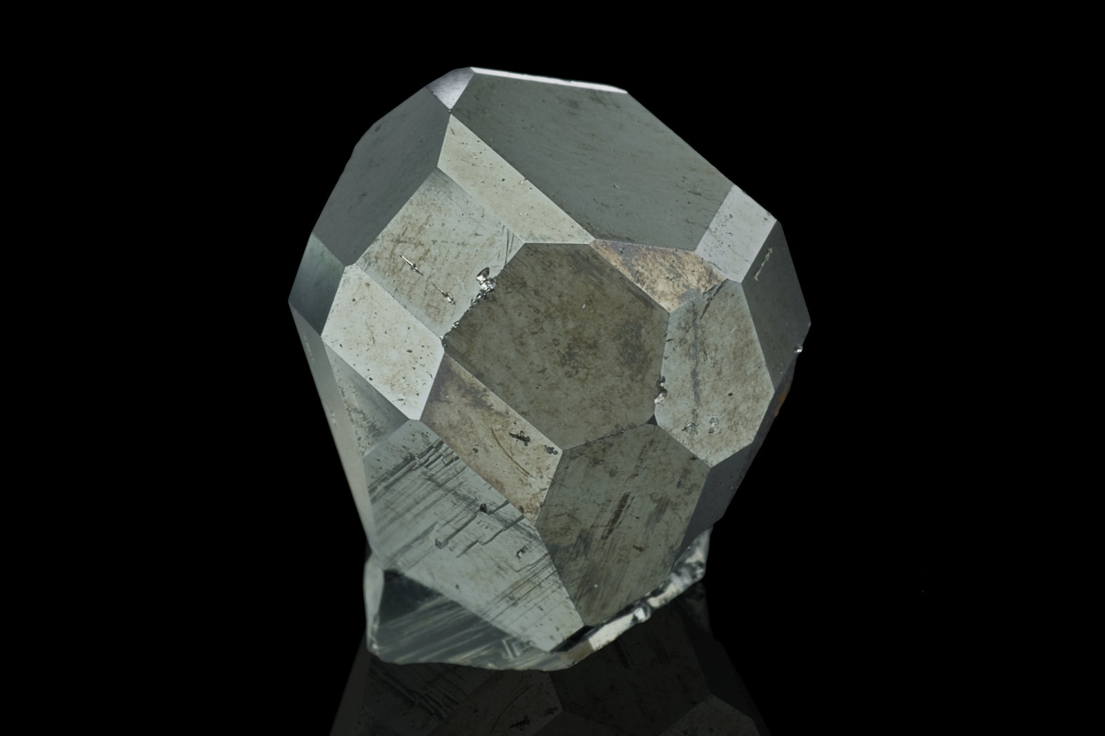 Tetraedrita (Subgrupo)
1.5 x 1.5 x 2 cm
(Autor: Museo MIM)