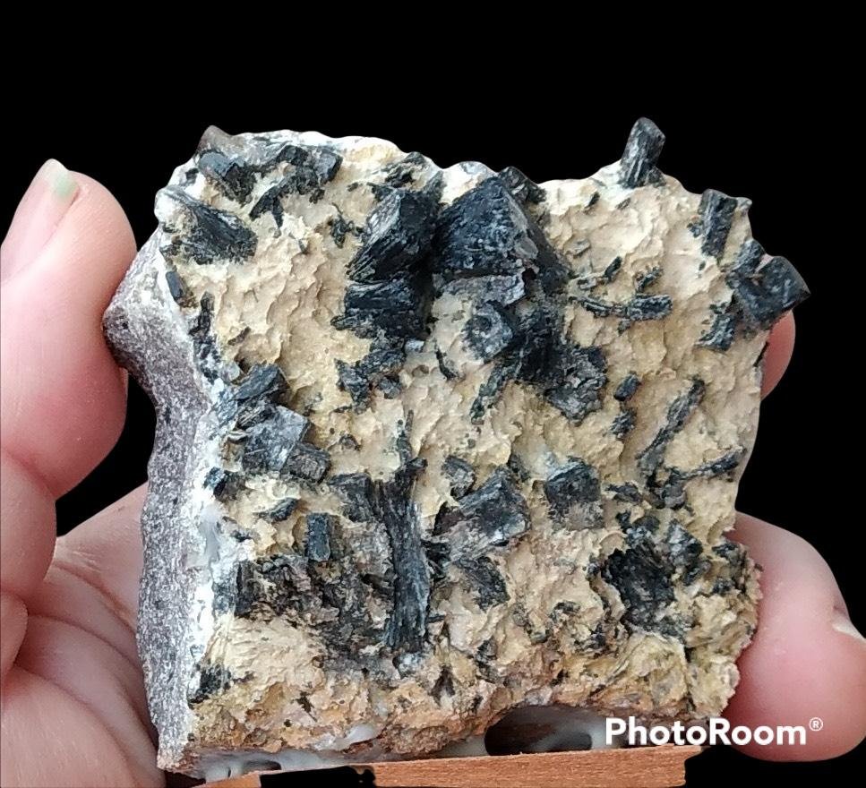 Estellerita, Mordenita
7 x 7 x 3,6 cm
(Autor: Anisio Claudio)