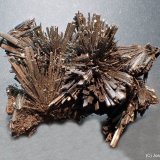 Stibnita (Estibina)
5 x 4 cm
(Autor: Joan Niella)