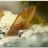 Titanita.
Cristal de 1,5 mm.
(Autor: Rafa Muñoz(mineralvarado))