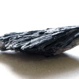 Cianita
Medidas pieza: 10,5x4,5x2,7 cm
(Autor: Sergio Pequeño)