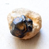 Goethita pseudomórfica de Pirita
Medidas pieza: 3,1x2,5x2 cm
(Autor: Sergio Pequeño)