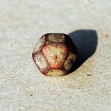 Pirita
Medidas pieza: 1x0,9x0,9 cm
(Autor: Sergio Pequeño)