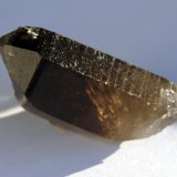 Cuarzo (variedad cuarzo ahumado)
Medidas pieza: 3,6x1,6x1,4 cm
(Autor: Sergio Pequeño)